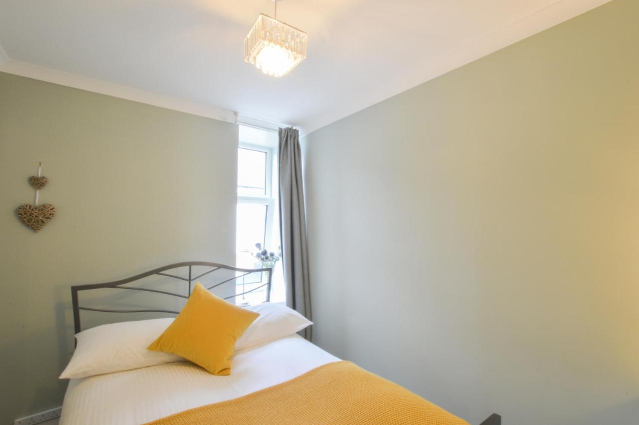 Mccaig'S Way Apartment Oban Bagian luar foto